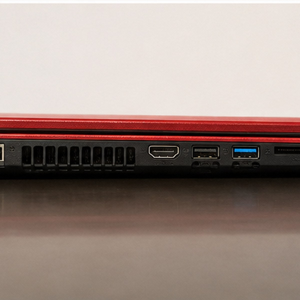 Acer Aspire E5 SSD 500 GB RAM 8 GB Gráfica NVIDIA 2 GB